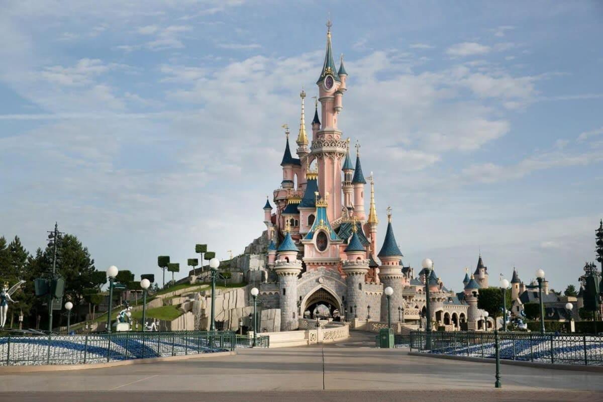 מונטבראן Appart'Hotel Disneyland Dream Close & Safe מראה חיצוני תמונה